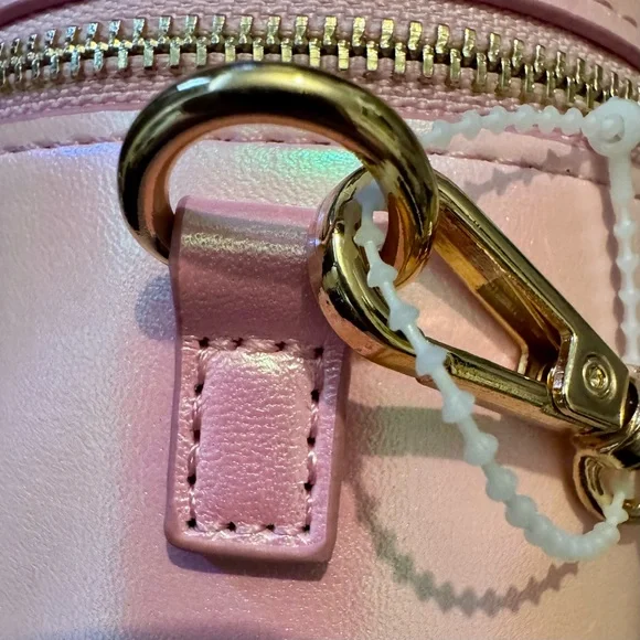 NWT Viral Skinnydip Cherry Coke Crossbody Bag – Can Purse - Picture 5 of 9